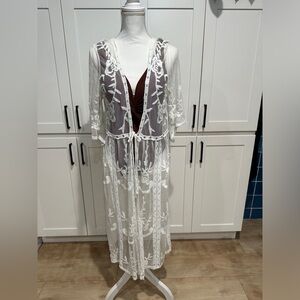 Romanstii white lace swim cover up EUC OS